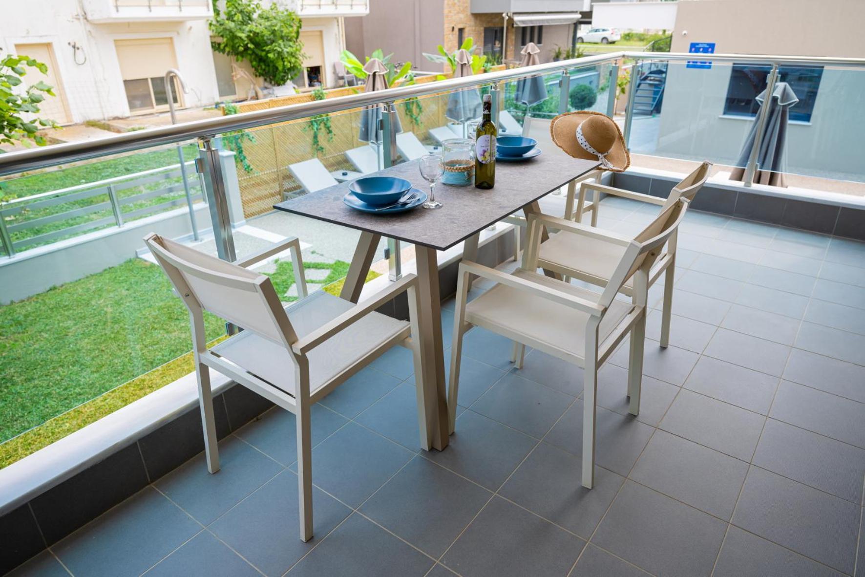 Callista Apartment Flogita
